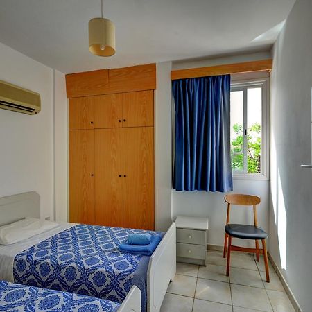 Renos Apartments Polis エクステリア 写真