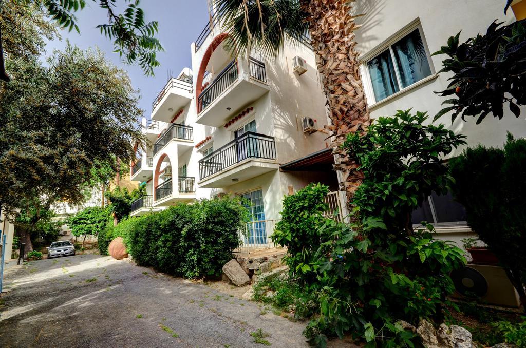 Renos Apartments Polis エクステリア 写真