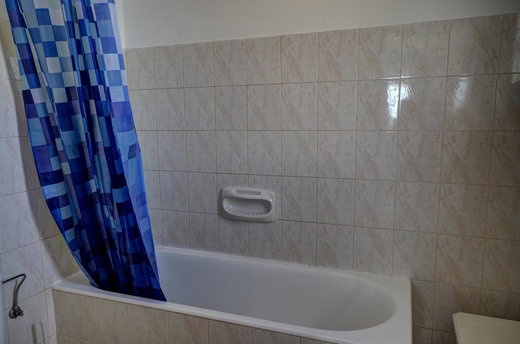 Renos Apartments Polis エクステリア 写真