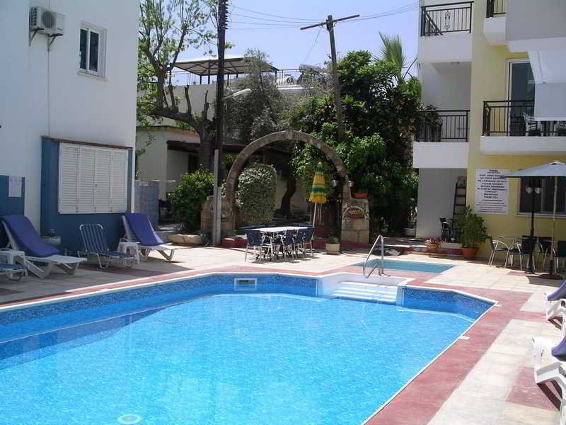 Renos Apartments Polis エクステリア 写真