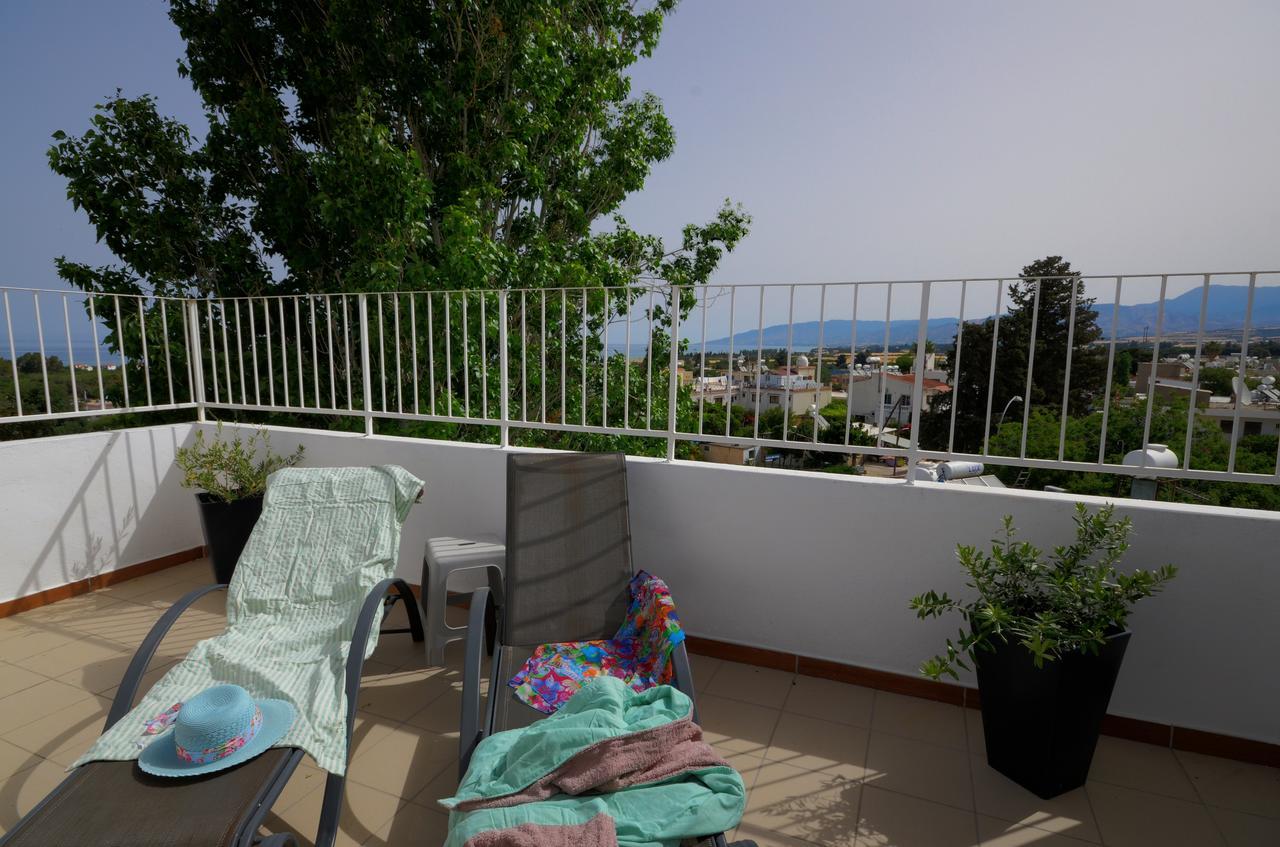 Renos Apartments Polis エクステリア 写真